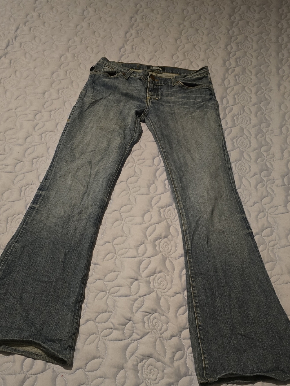 Rock & Republic Faded Blue Flare Jeans
